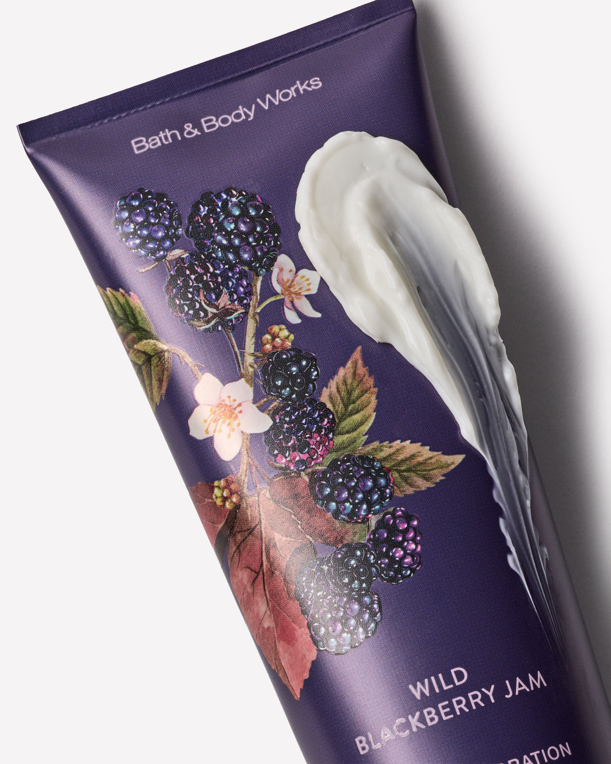 Bath & Body Works Wild Blackberry Jam Ultimate Hydration Body Cream 8 oz / 226 g — image 2