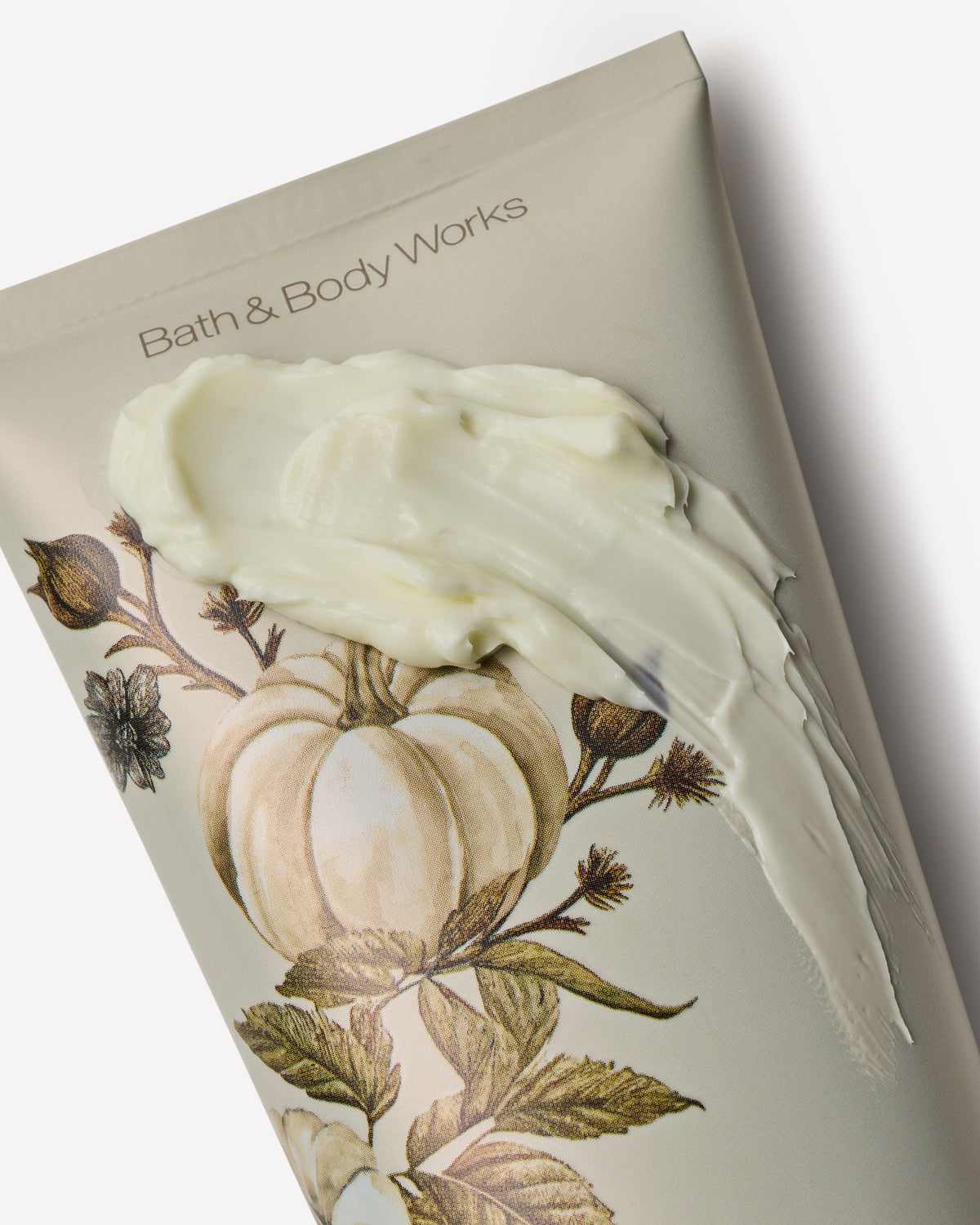 Bath & Body Works White Pumpkin & Chai Ultimate Hydration Body Cream 8 oz / 226 g — image 2