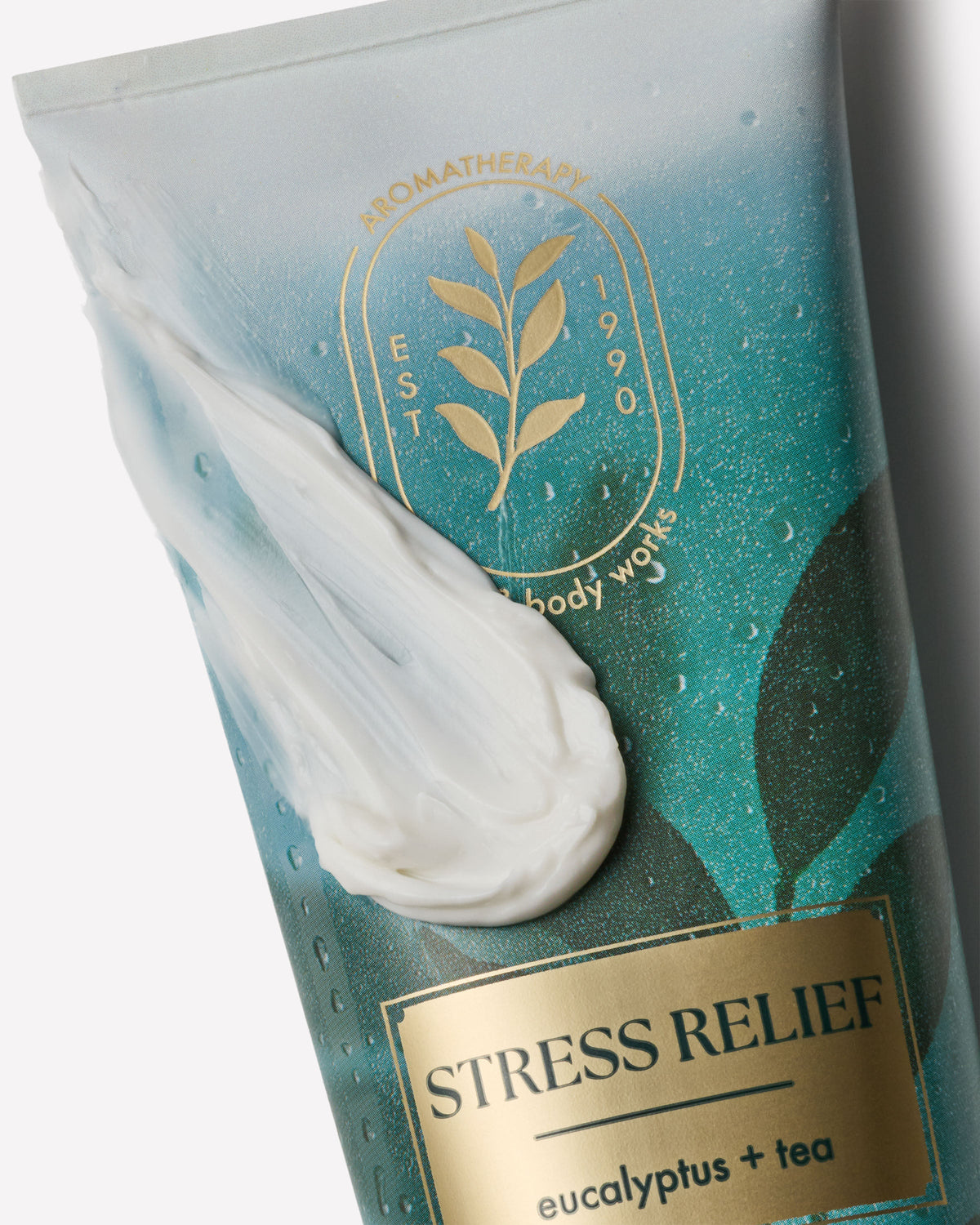 Bath & Body Works Eucalyptus Tea Ultimate Hydration Body Cream 8 oz / 226 g — image 2
