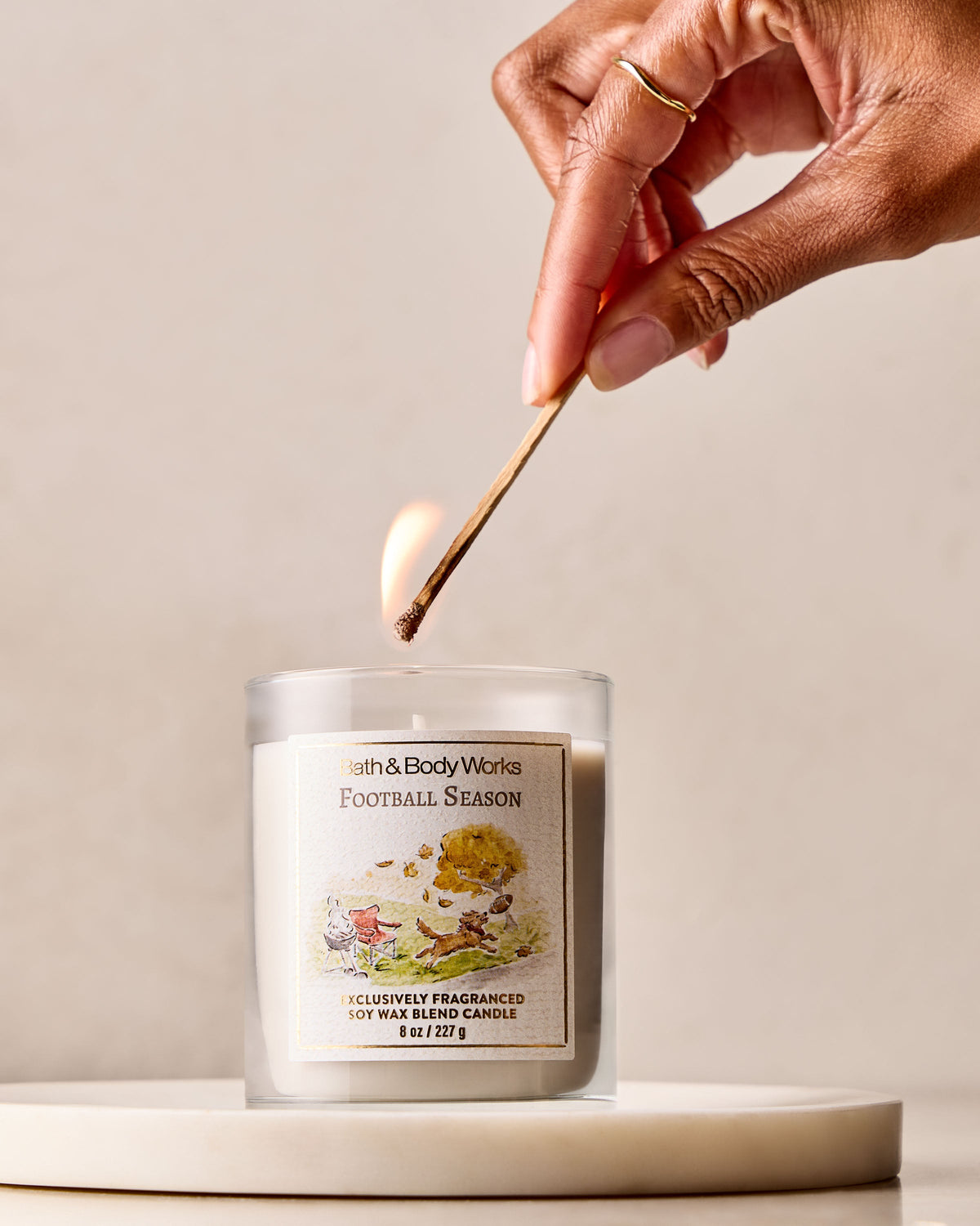 Bath & Body Works Football Season Single Wick Candle 8 oz / 227 g — image 5