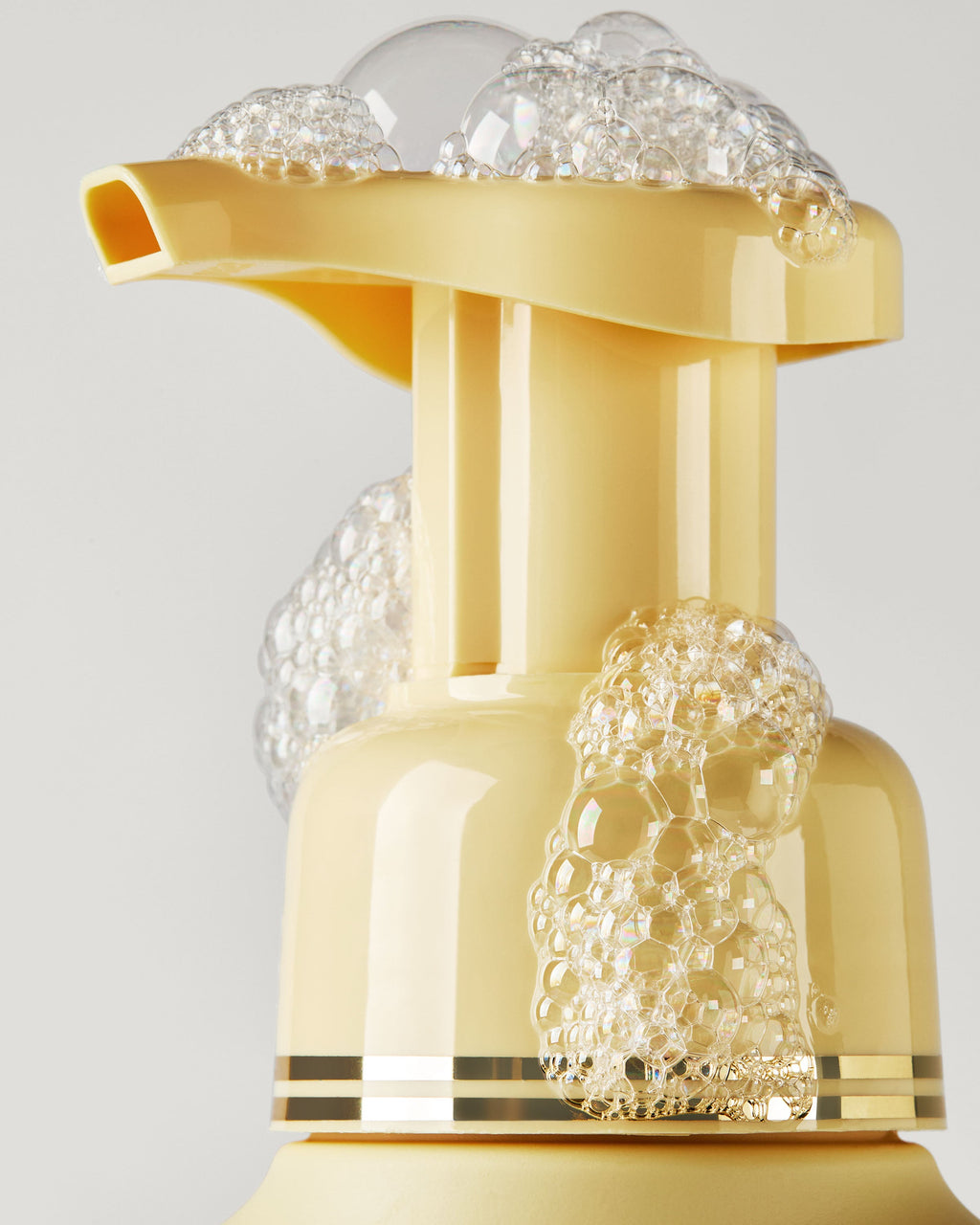 Pistachio Milk & Honey Gentle & Clean Foaming Hand Soap, 8.75 fl oz / 259 ml, official product view 4